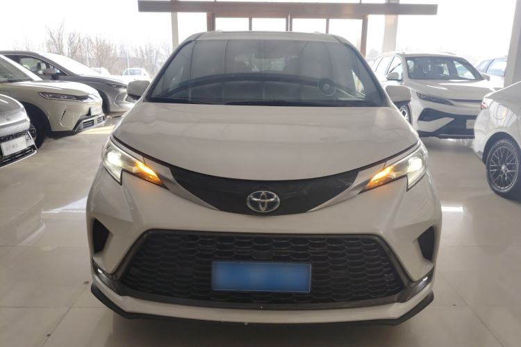 Used Toyota Granvia 2023 2.5L Hybrid Prestige PLUS Edition
