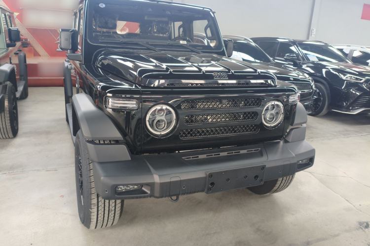 Used 212 T01 2024 2.0T Explorer Front