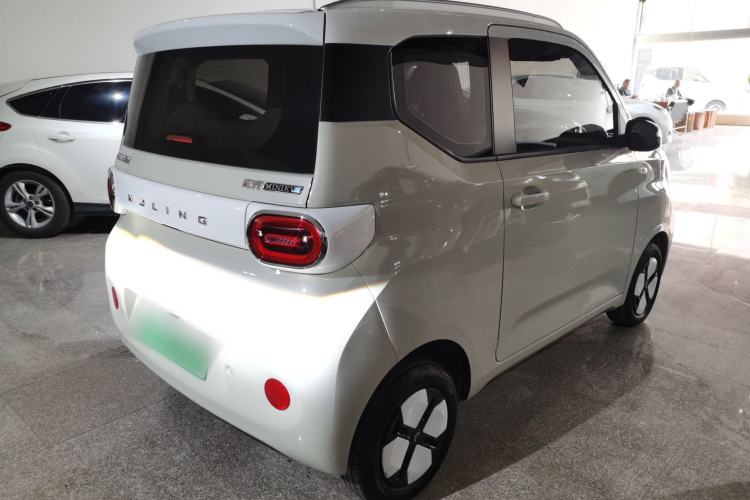 Used Wuling Hongguang MINIEV 2024 3rd Generation 215km Youth Edition
