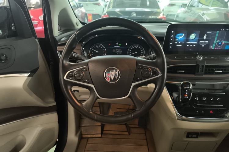 Used Buick GL8 2021 Land Cruiser Executive 652T Premium Model
