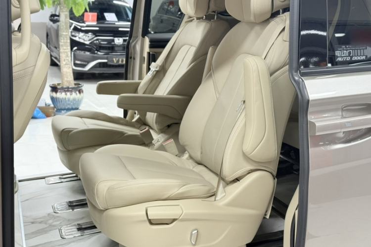 Used Buick GL8 2023 ES Lu Zun Deluxe Model