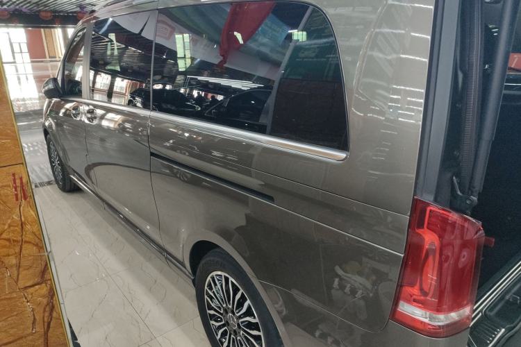 Used Mercedes-Benz V-Class 2017 V 260 L Prestige Extended Edition