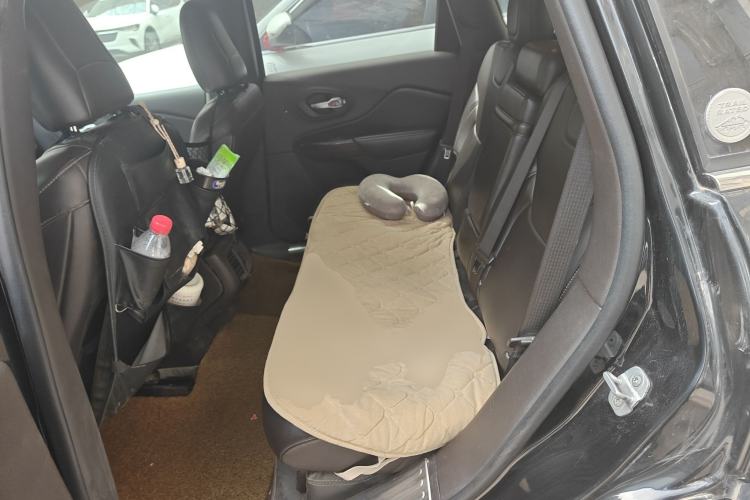 Used Jeep Cherokee 2014 2.4L Luxury Edition