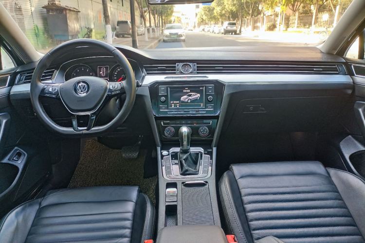 Used Volkswagen Magotan 2019 330TSI DSG Leading Edition China V Standard