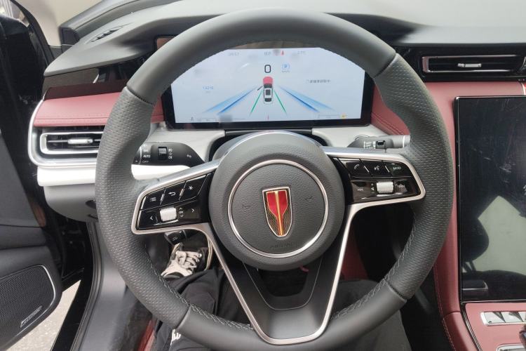 Used Hongqi H5 2025 2.0T Automatic Flag Edition – 500 000 Units Commemorative Version
