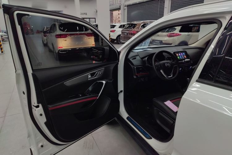 Used Changan CS55 2018 1.5T Automatic Colorful Edition China V Standard
