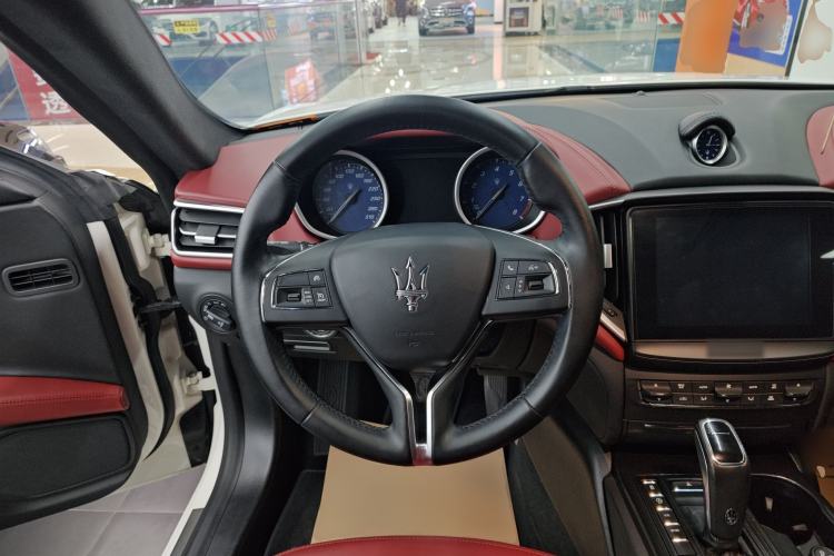 Used Maserati Ghibli 2019 3.0T Standard Version China VI Steering Wheel