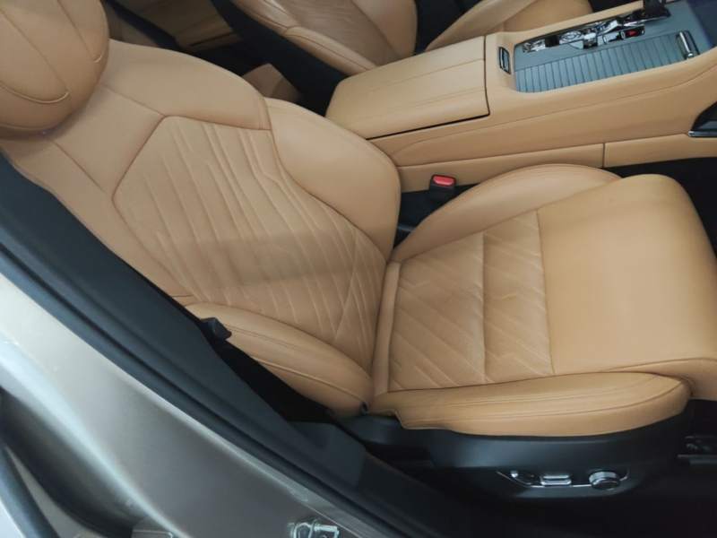 Used Lynk & Co 09 EM-P 2021 2.0T PHEV Halo Six-Seater — 24