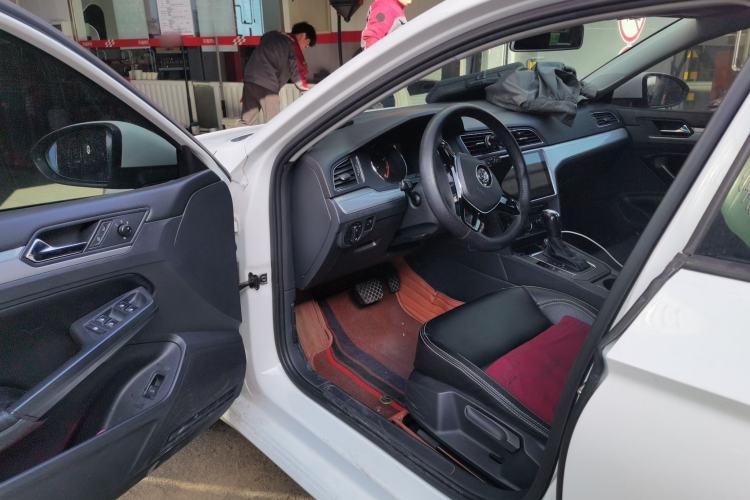 Used Volkswagen Lamando 2017 230TSI DSG Fashion Edition
