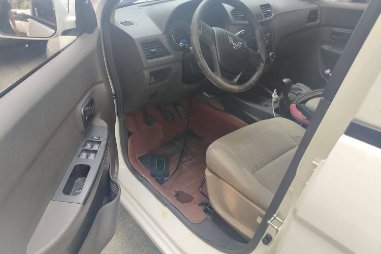 Used Wuling Hongguang 2014 1.5L S Standard Version