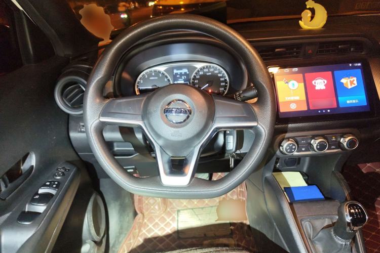 Used Nissan Kicks 2017 1.5L Manual Cool Dynamic Edition