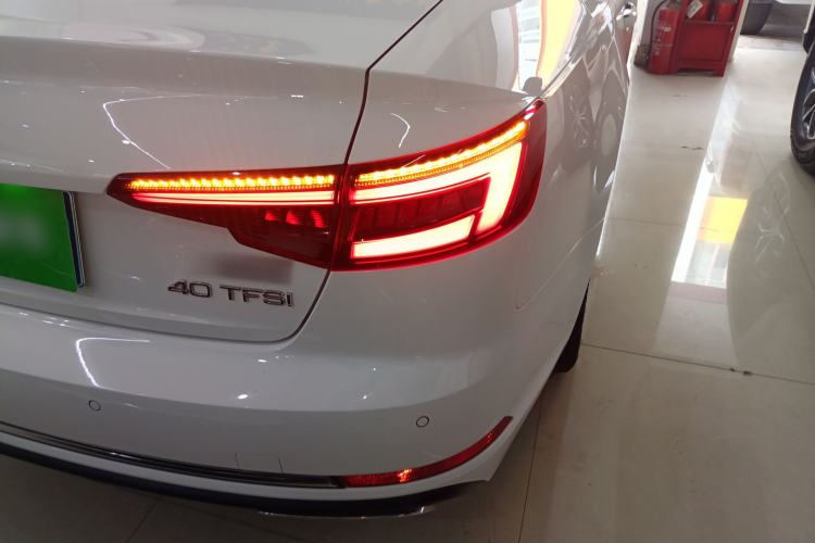 Used Audi A4L 2019 40 TFSI Ambition Version China V