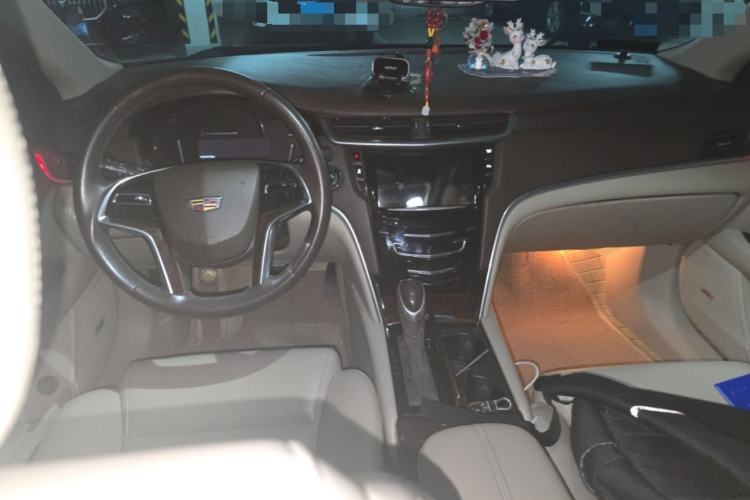 Used Cadillac XTS 2017 28T Tech Edition Center Console