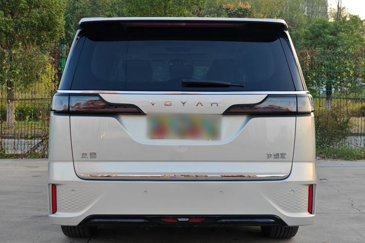 Used VOYAH Dream 2024 PHEV Extended-Range Premium Edition