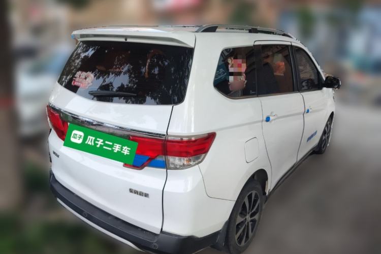 Used Venucia M50V 2017 1.5L XL Manual Comfort Edition