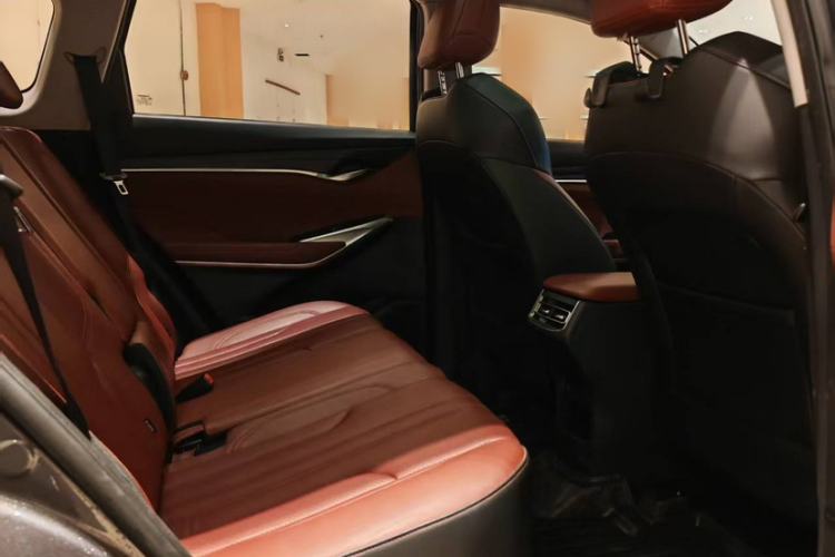 Used CHANGAN CS75 PLUS 2020 1.5T Automatic Luxury Version Interior 3