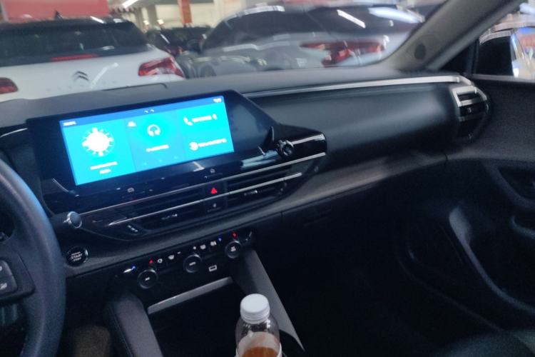 Used Citroen C5 X 2021 1.6T Enjoy the Extraordinary Center Console