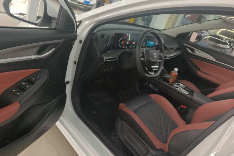 Used Changan Eado 2022 PLUS Blue Whale NE 1.4T GDI DCT Prestige Edition