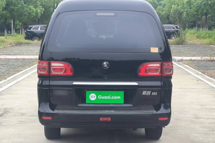 Used FORTHING Lingzhi 2024 M5L 1.5T Manual Comfort 7-Seater