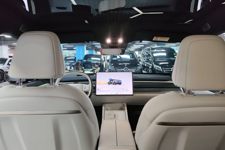 Used ONVO L60 2024 60 kWh All-Wheel Drive