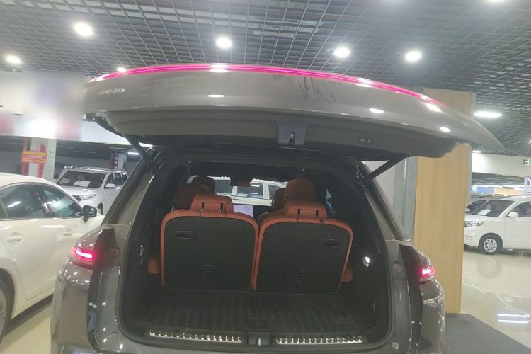 Used Li Auto L8 2024 Ultra Model
