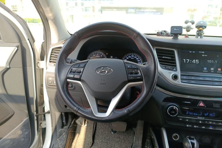 Used Hyundai Tucson 2018 1.6T Dual-Clutch Two-Wheel Drive 15th Anniversary Special Edition
