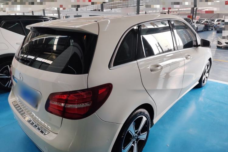 Used Mercedes-Benz B-Class 2018 B 200 Fashion Model