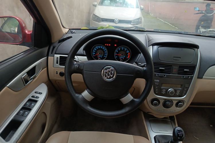 Used Buick Excelle 2013 1.5L Manual Classic Model
