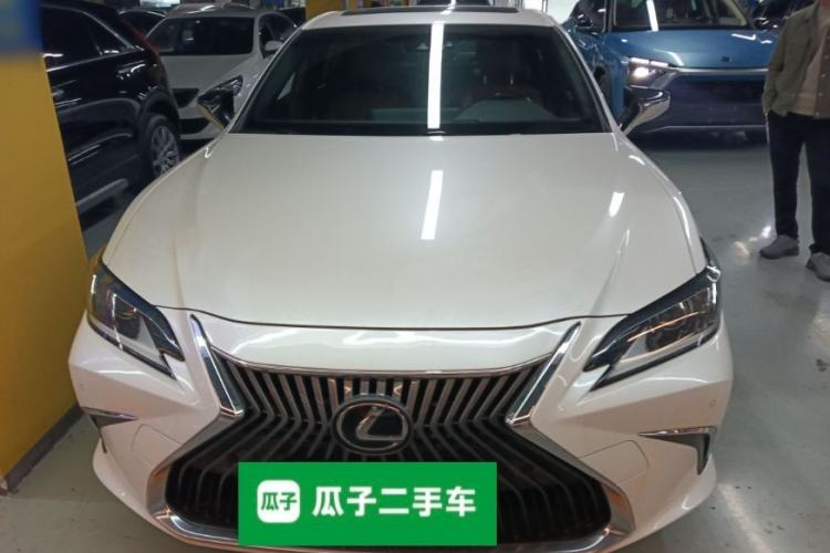 Used Lexus ES 2020 200 Excellence Edition Front
