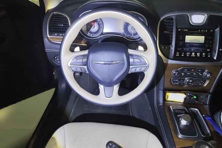 Used Chrysler 300C 2016 3.0L Supreme Edition