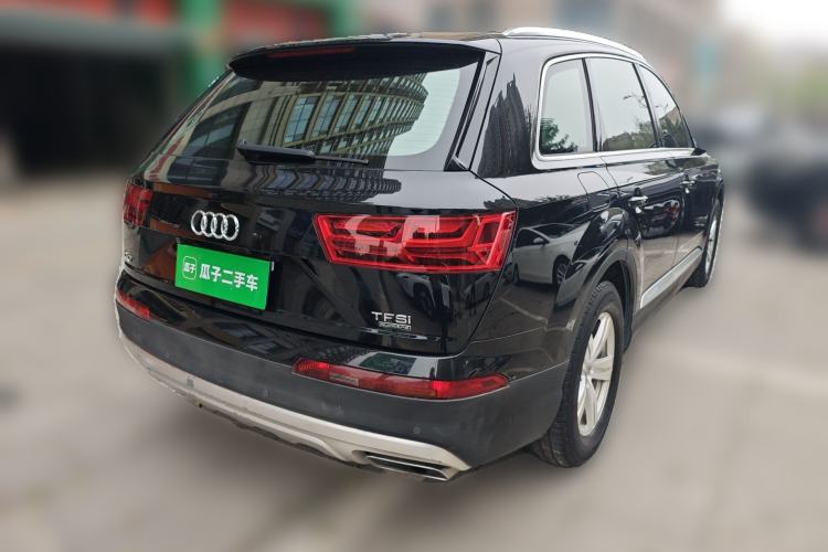 Used Audi Q7 
