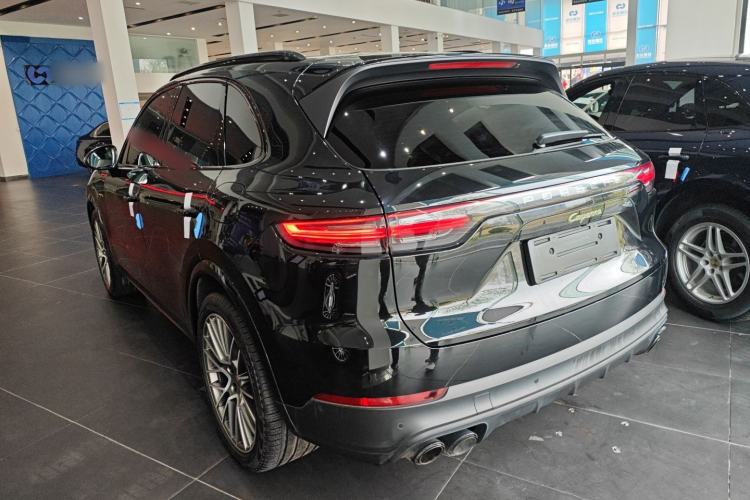 Used Porsche Cayenne E-Hybrid 2023 Cayenne E-Hybrid 2.0T Platinum Edition