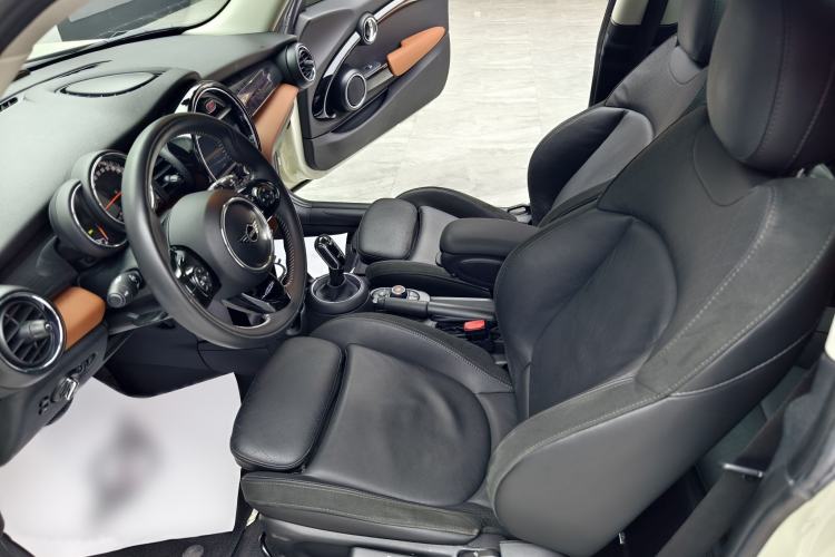 Used MINI MINI 2018 1.5T COOPER Artist