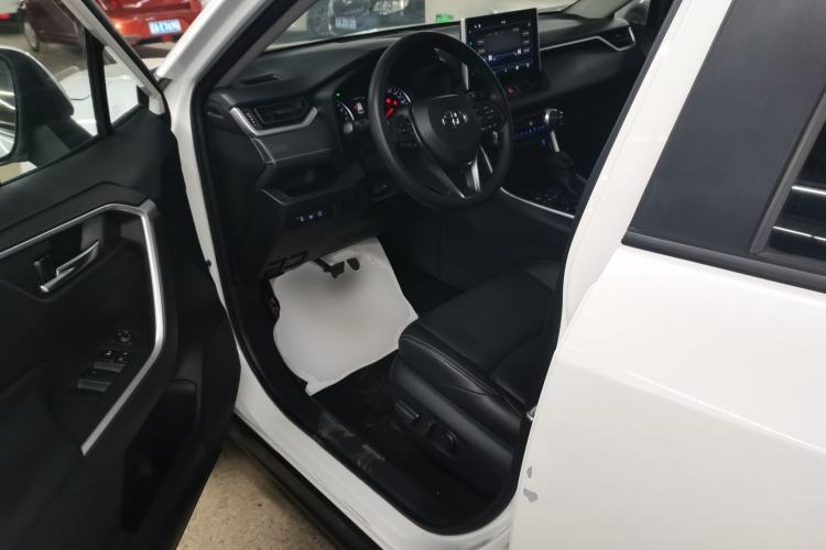 Used Toyota Wildlander 2021 2.0L CVT Two-Wheel Drive Luxury Edition
