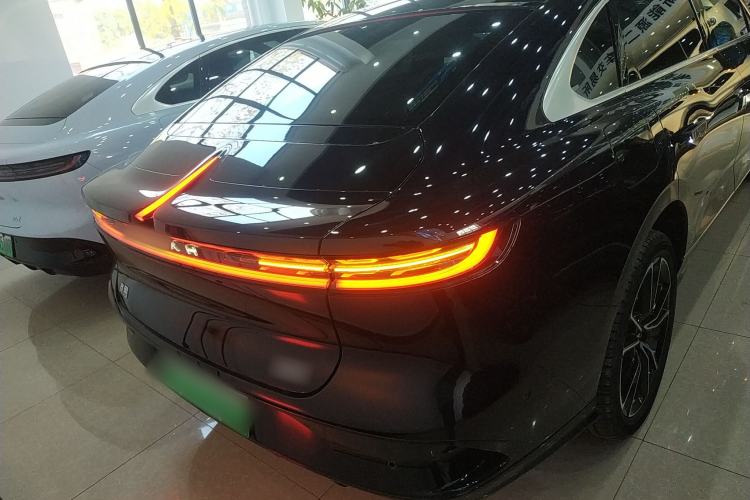 Used VOYAH PASSION 2024 PHEV Four-Wheel Drive Ultra-Long Range Flagship Model
