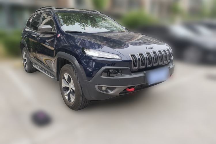 Used Jeep Cherokee 2014 2.4L High-Performance Version
