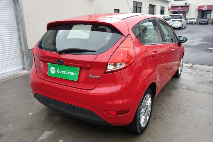 Used Ford Fiesta 2013 Hatchback 1.5L Manual Fashion Edition
