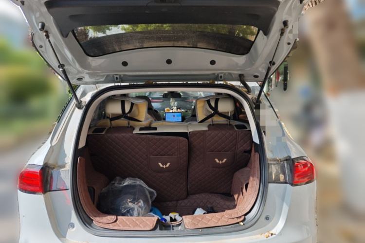 Used Wuling Bingo PLUS 2024 330 km Range Five-Seater Version
