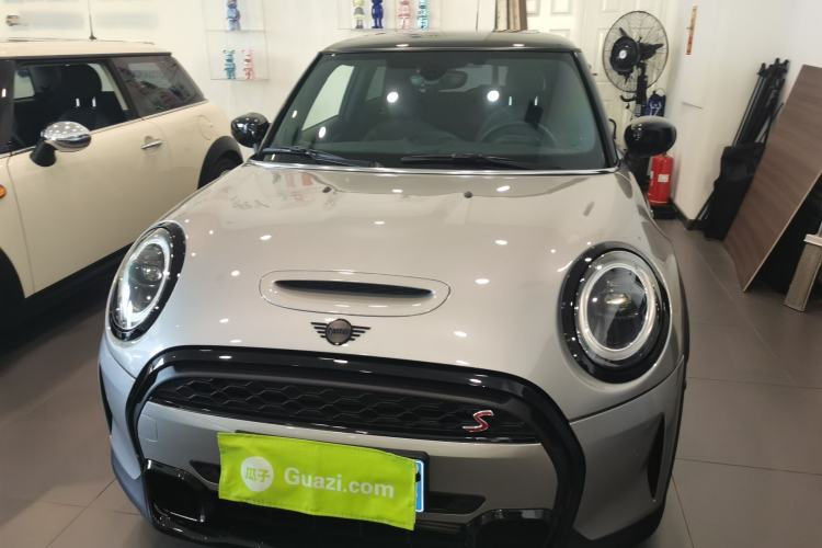 Used MINI MINI 2023 Updated 2.0T COOPER S Artist