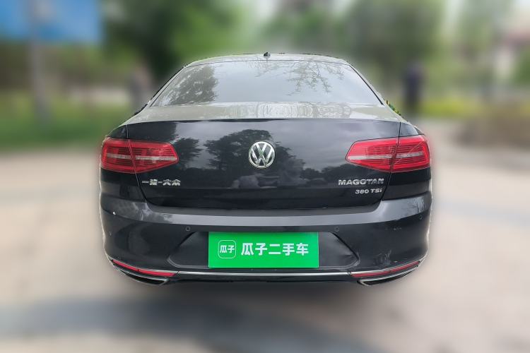 Used Volkswagen Magotan 2018 380TSI DSG Flagship Edition Rear