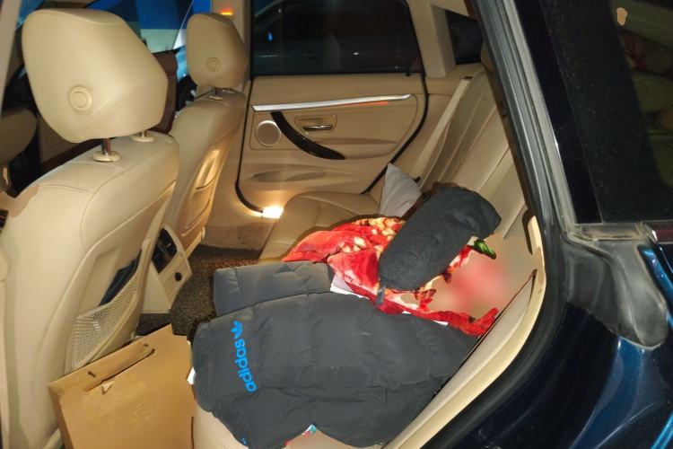 Used BMW 3 Series GT 2014 328i Design Package Model Left Rear Seat