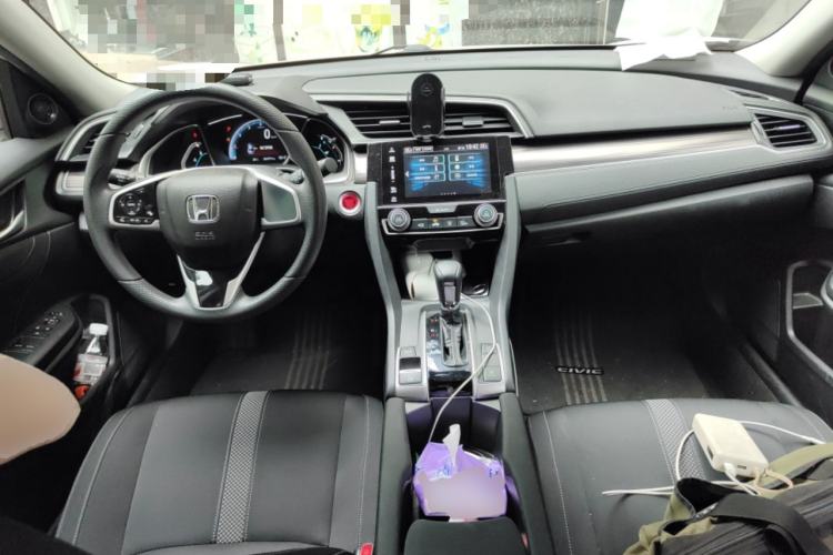 Used Honda Civic 2019 220TURBO CVT Dynamic Edition China VI Center Console
