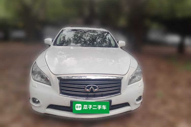 Used Infiniti Q70 2013 Q70L 2.5L Comfort Edition Front