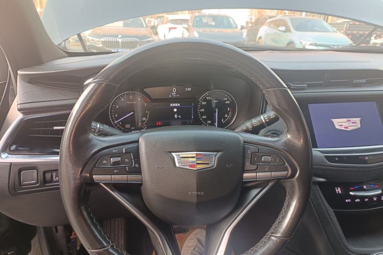 Used Cadillac XT6 2021 28T Six-Seater Fashion Edition Steering Wheel