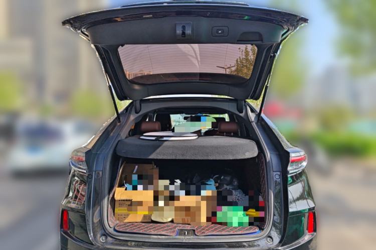 Used Honda UR-V 2020 370TURBO Two-Wheel Drive Luxury Edition Trunk