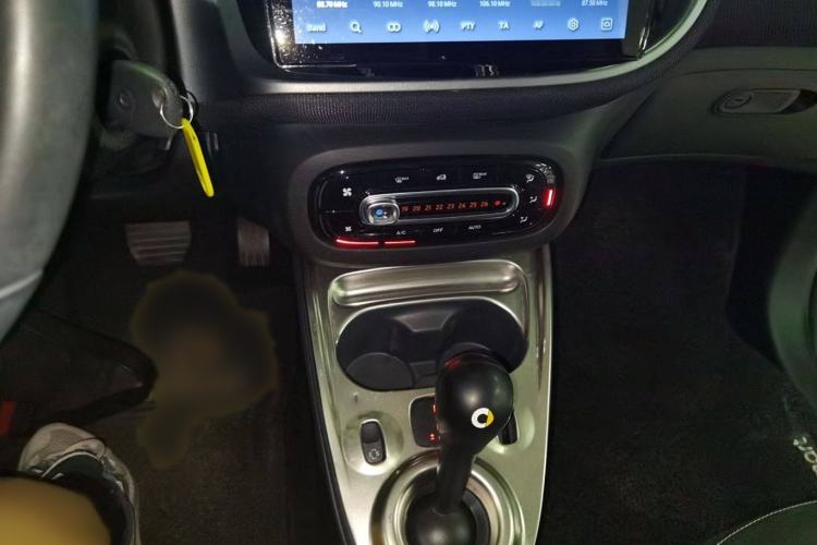 Used smart fortwo 2018 1.0L 52kW Hardtop Passion Edition China V Standard