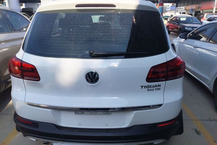 Used Volkswagen Tiguan 2016 300TSI Automatic All-Wheel Drive Luxury Edition Rear