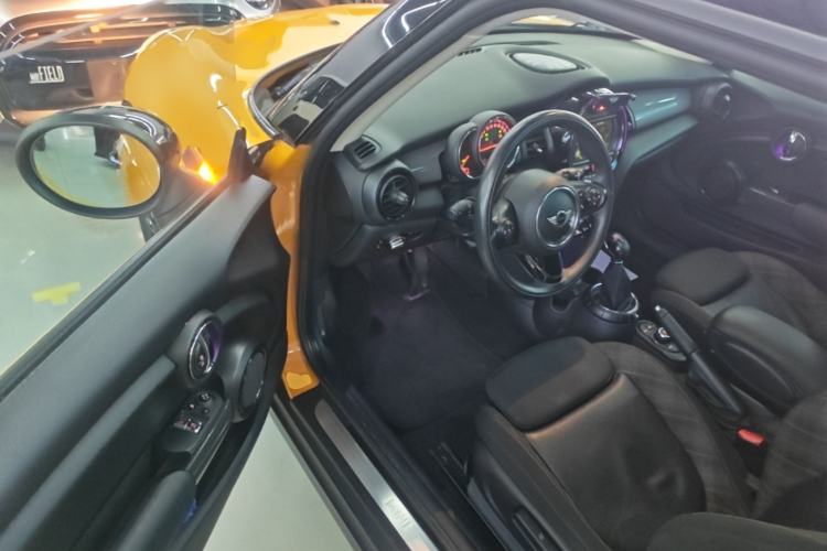 Used MINI 2016 1.5T COOPER
