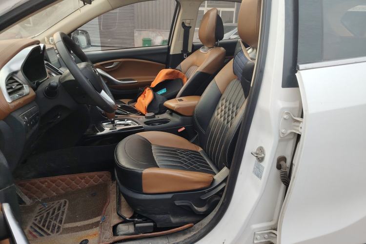 Used Soueast DX7 2018 1.5T Automatic Glory Edition Left Front Seat