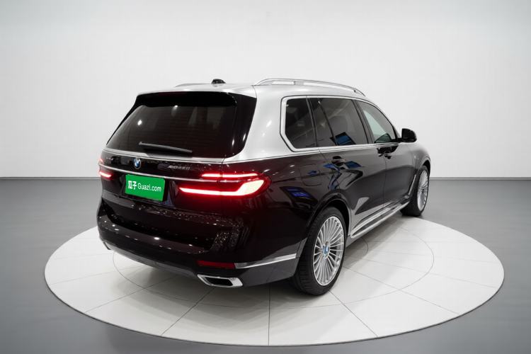 Used BMW X7 2024 xDrive40i Luxury Package – Leading Model